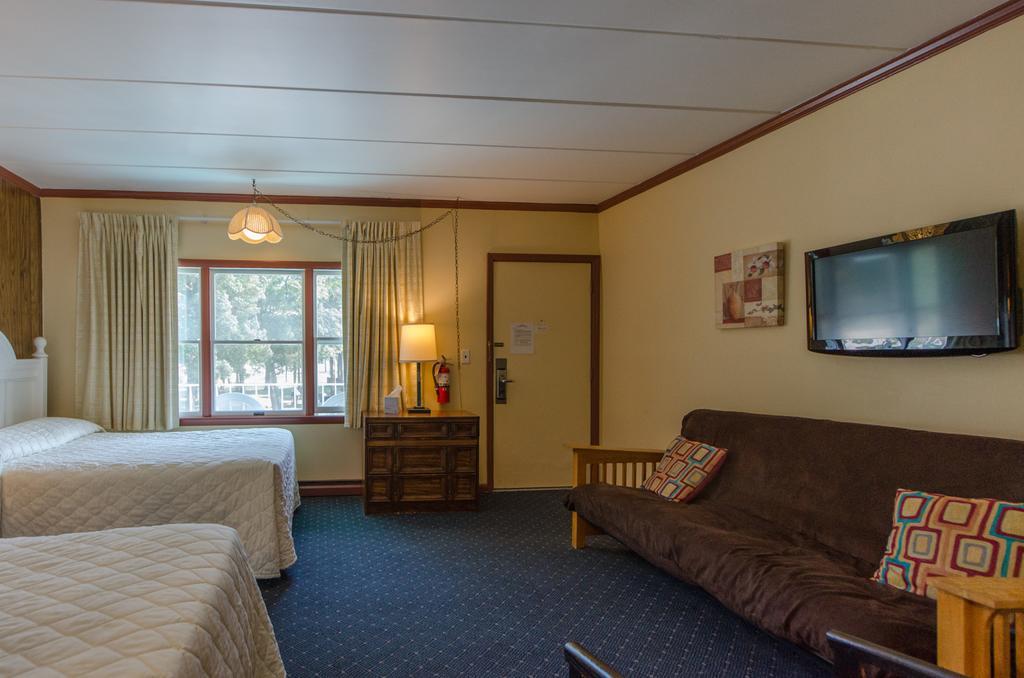 Hyland Motor Inn Кейп Мей Корт Хаус Екстериор снимка