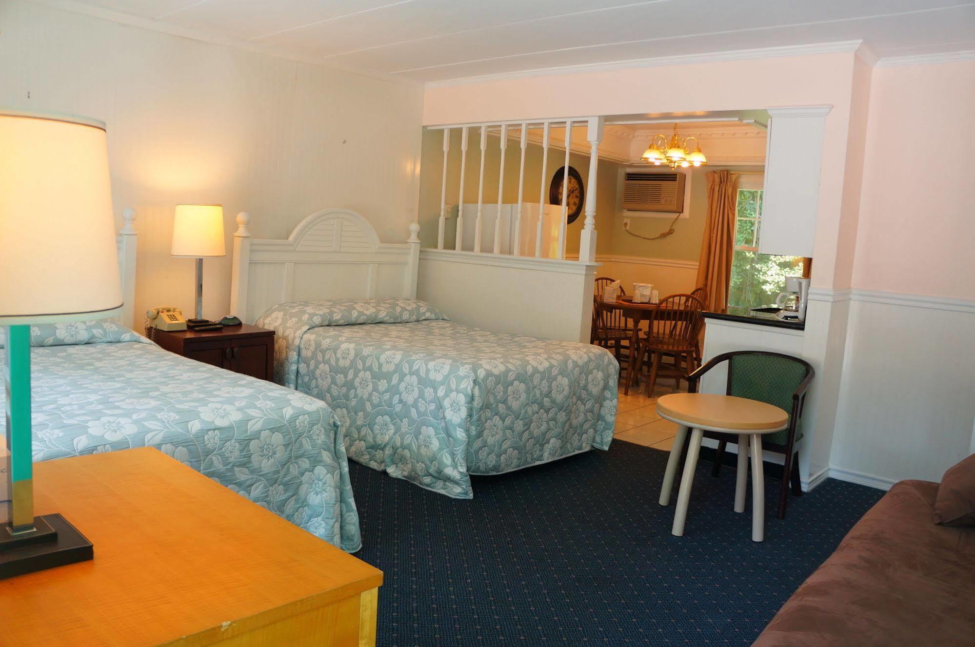 Hyland Motor Inn Кейп Мей Корт Хаус Екстериор снимка